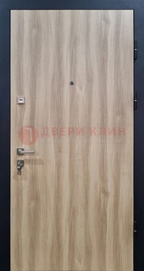 Светлая металлическая дверь с МДФ ДМ-340 в Белгороде
