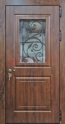 Железная дверь Винорит стекло и ковка с цветом под дерево ДСК-266 в Пскове