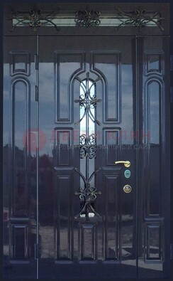 Глянцевая полуторная дверь Винорит стекло и ковка ДСК-275 в Белгороде