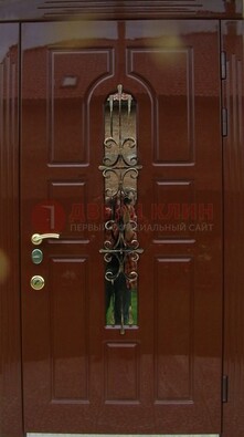 Красивая металлическая дверь со стеклом и ковкой ДСК-33 в Белгороде