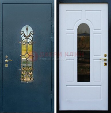 Входная дверь Дверь со стеклом и ковкой ДСК-71 для кирпичного дома в Белгороде