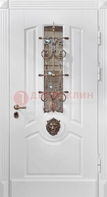 Белая металлическая дверь с виноритом и стеклом с ковкой ДВТ-165 в Белгороде
