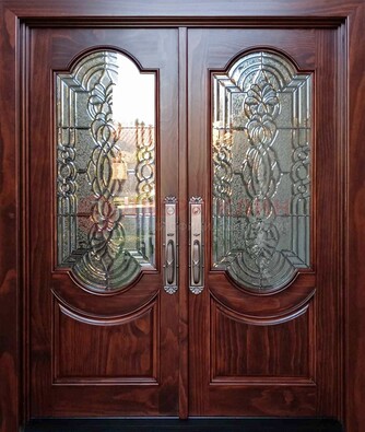 Классическая железная дверь с массивом дуба для входа ВЖ-23 в Белгороде